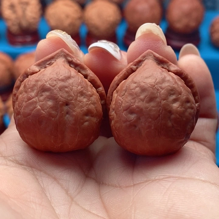 核桃精品文玩核桃手捻寿桃