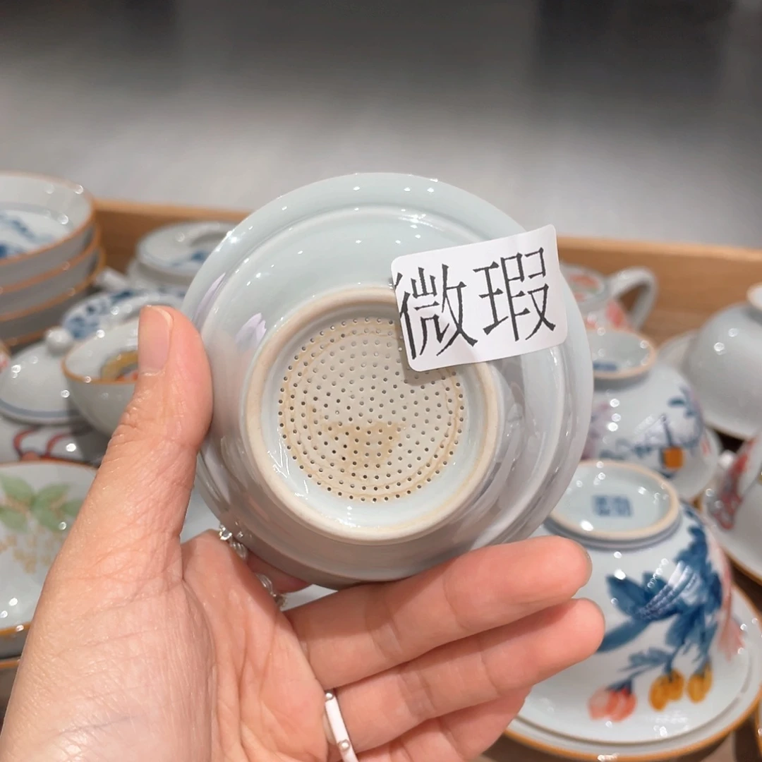 釉下彩纯手绘有瑕