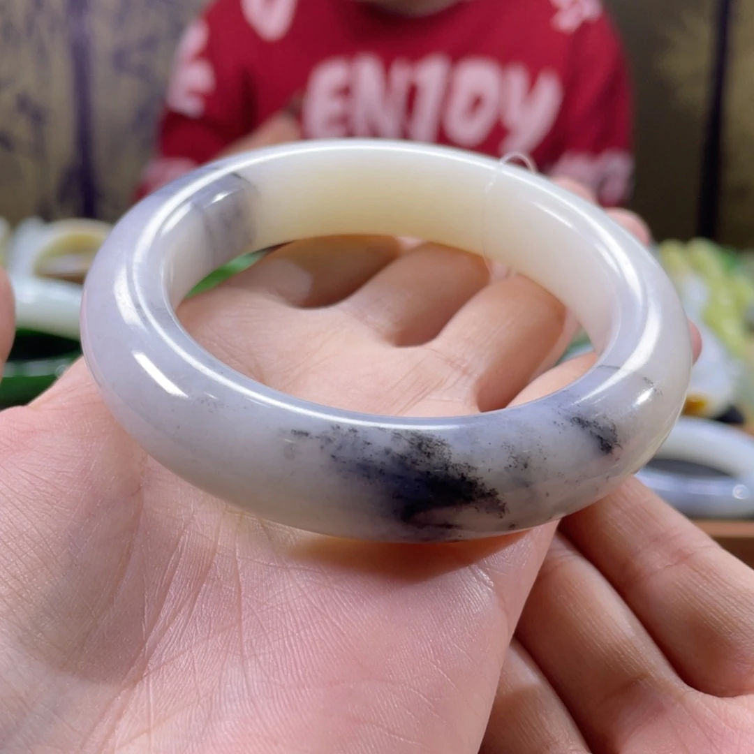 和田玉未镶嵌手镯58圈