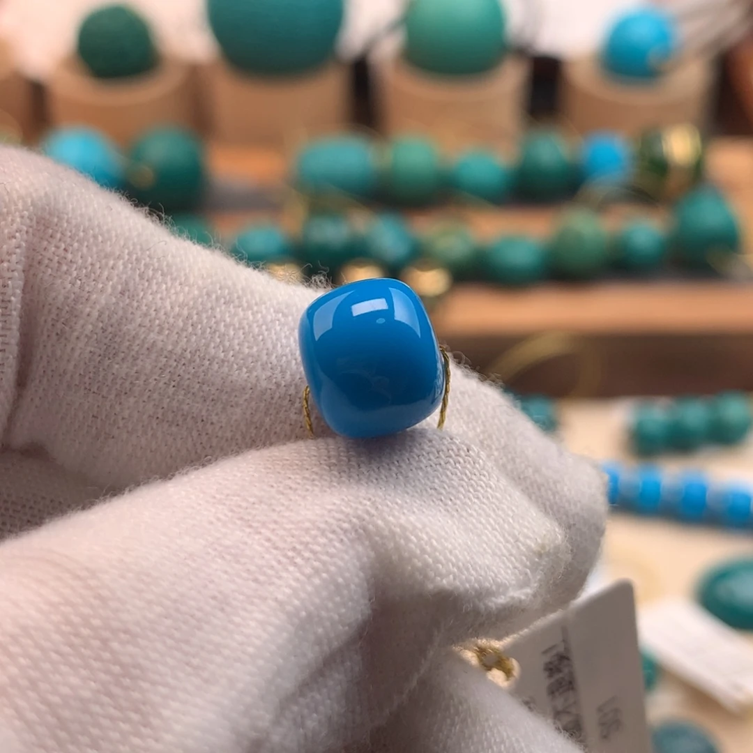 绿松石未镶嵌珠宝奇石9.5m