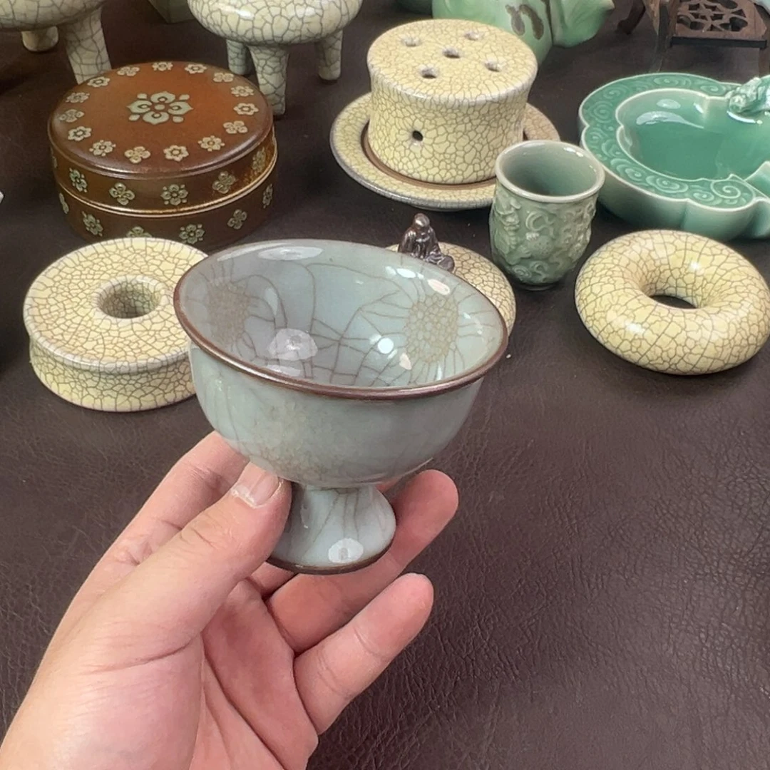 青瓷茶器青瓷茶器微瑕