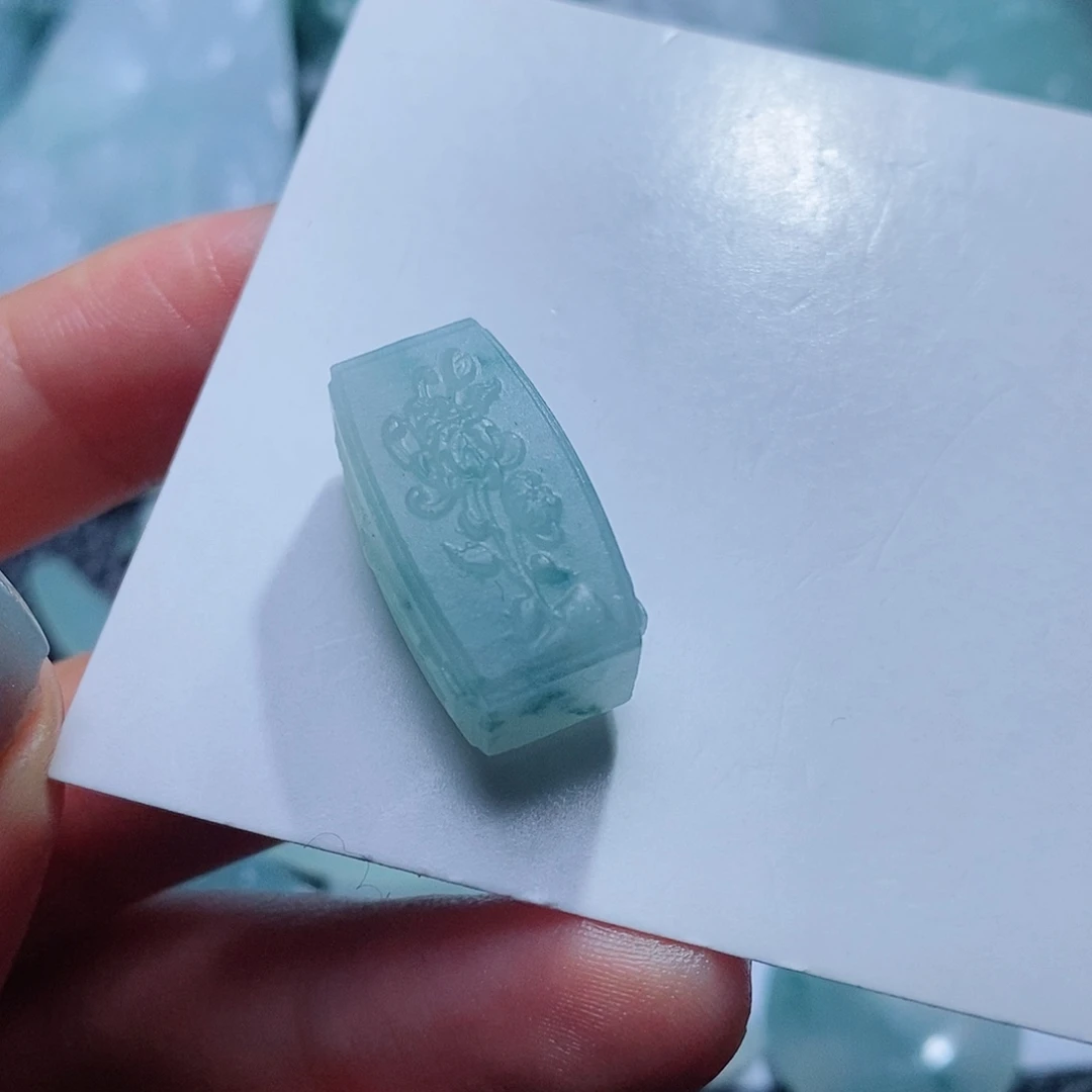 定制翡翠未镶嵌毛货付款后确认抛光