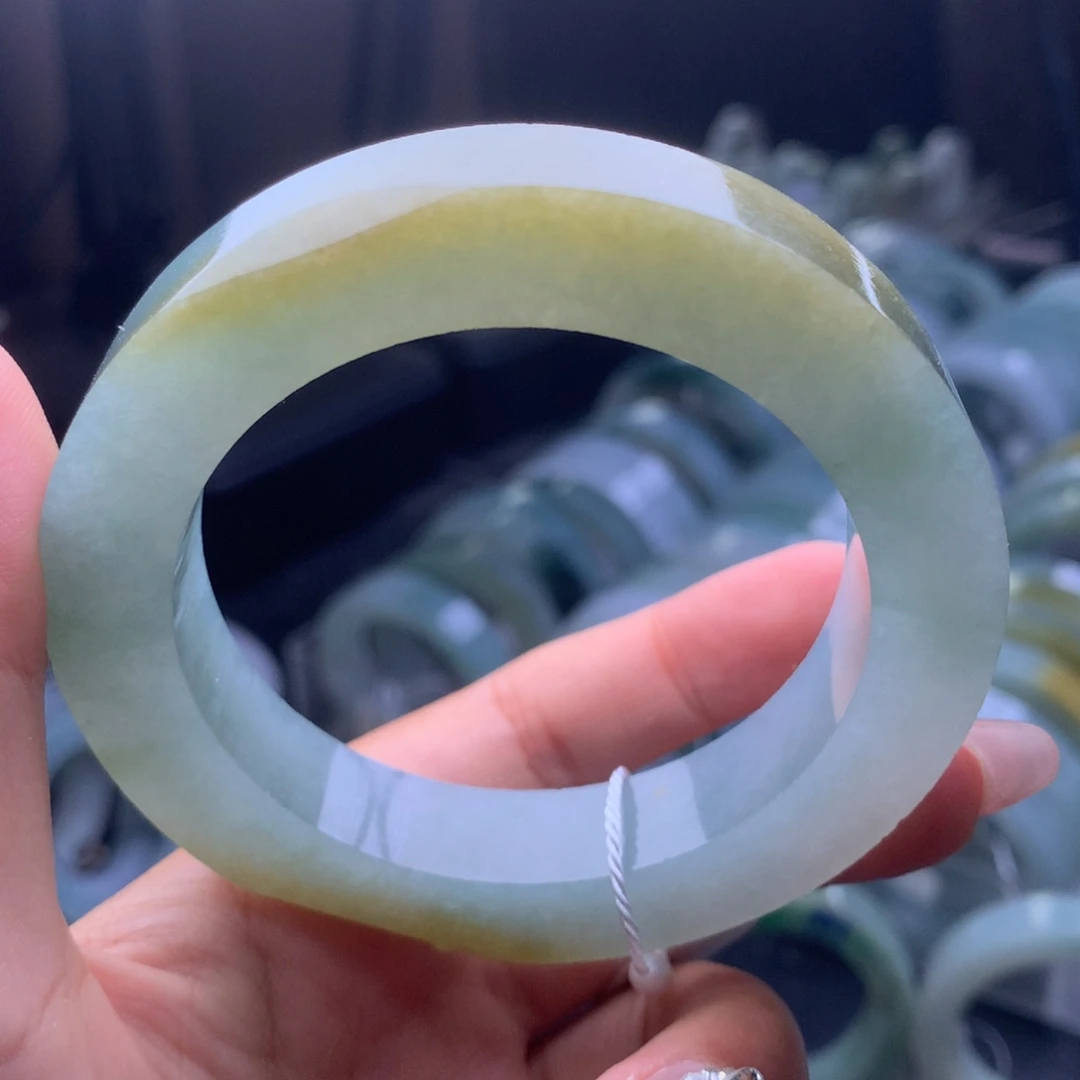 定制翡翠未镶嵌黄加绿