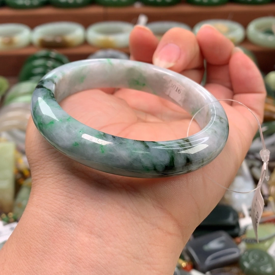 翡翠未镶嵌手镯翡翠