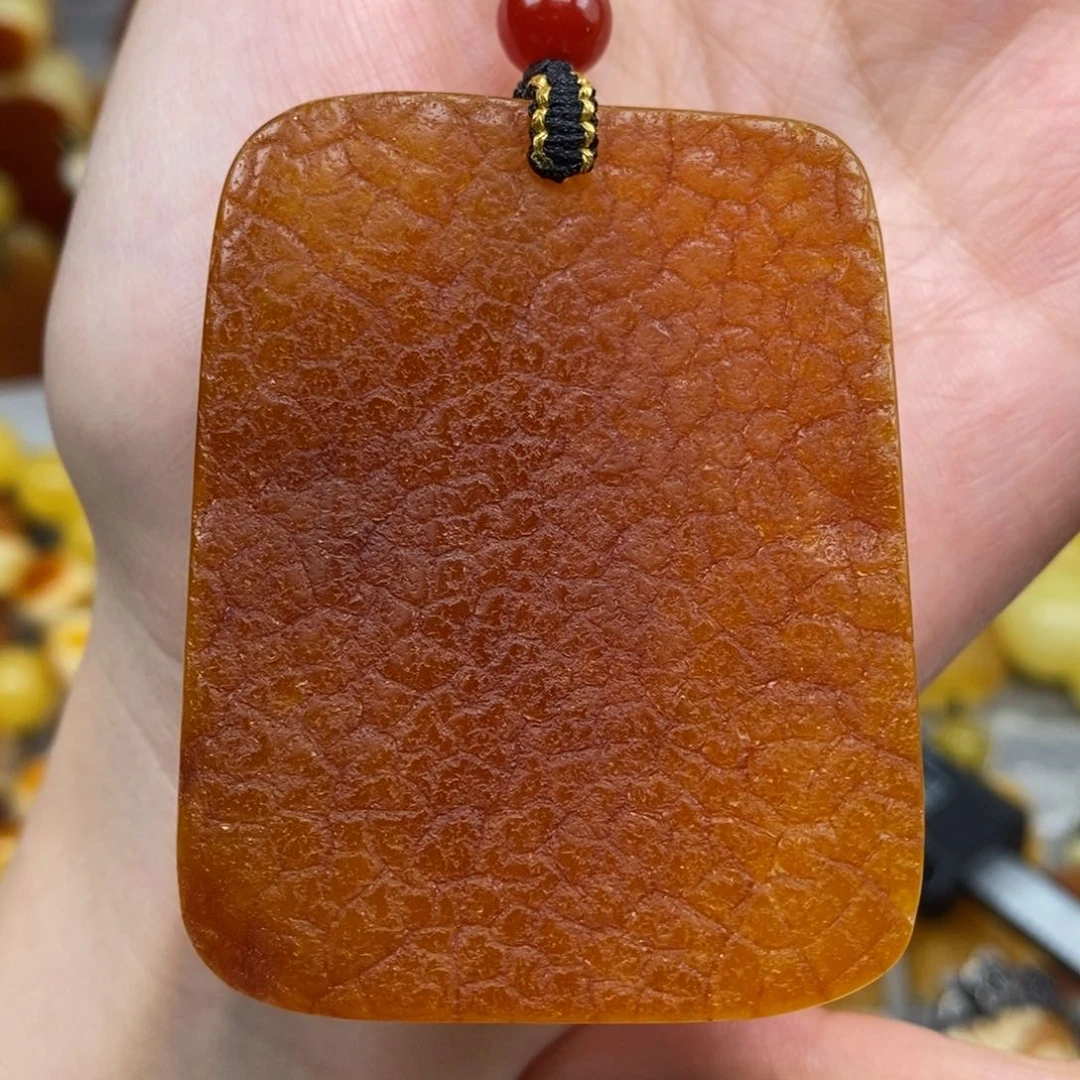 未镶嵌琥珀珠宝奇石