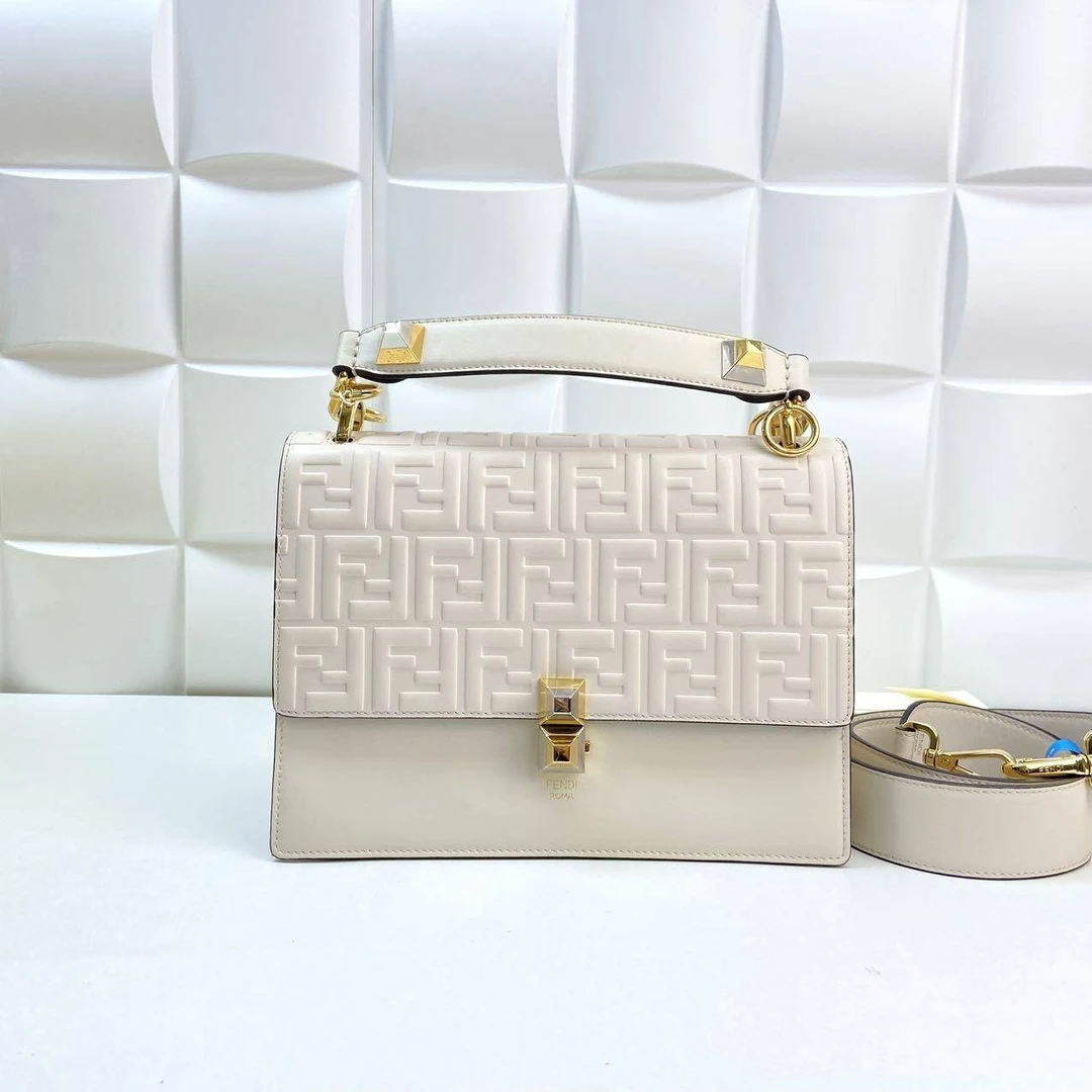 95新 FENDI/芬迪 胖虎佳佳/箱包/单肩包/312506020038