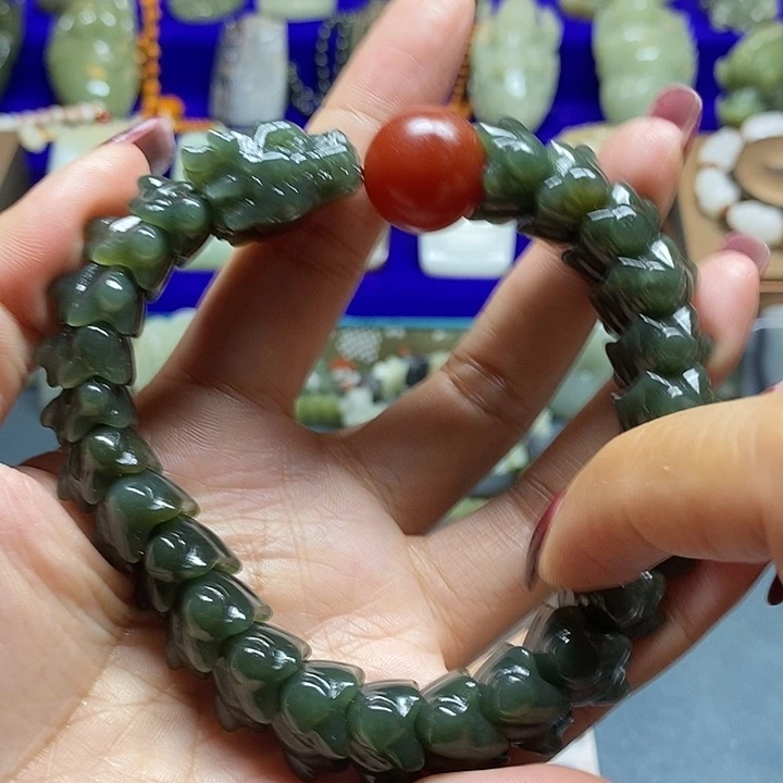 酒***佛未镶嵌手链和田玉