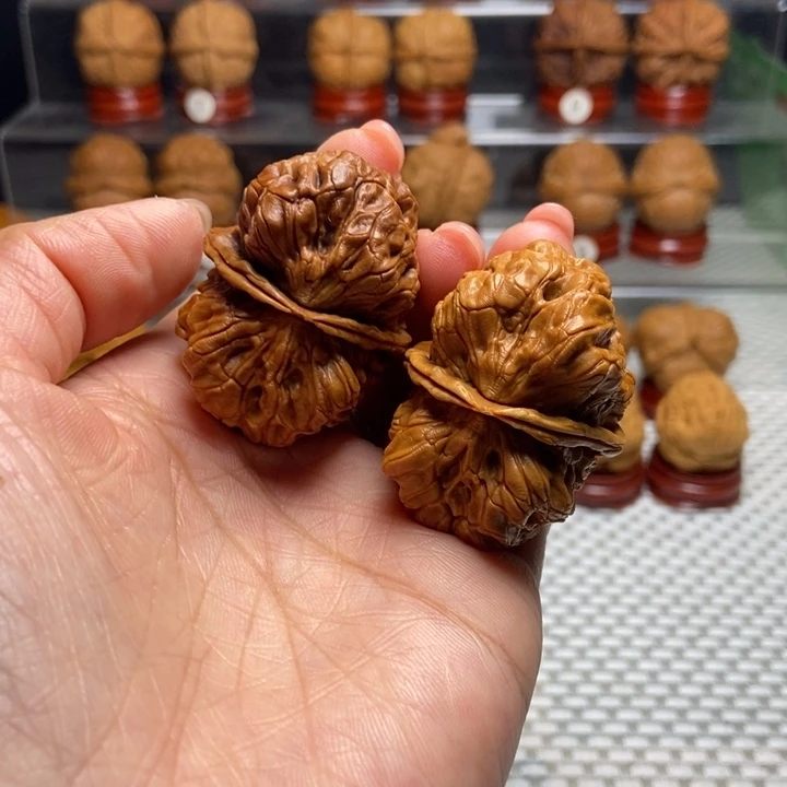 把件文玩核桃5盘石鬼脸