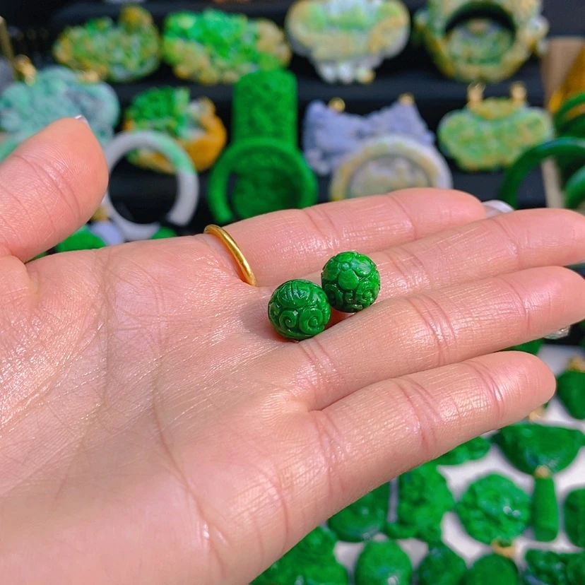 【闪购商品】翡翠颈饰未镶嵌阳绿11mm