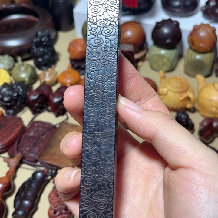 木七**日紫光檀香盒一个