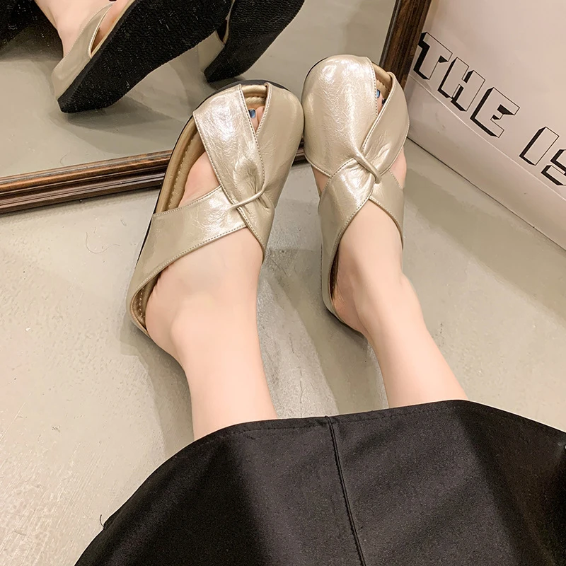 厚底镂空包头拖鞋女夏季外穿2025新款百搭法式平底软皮半拖女鞋