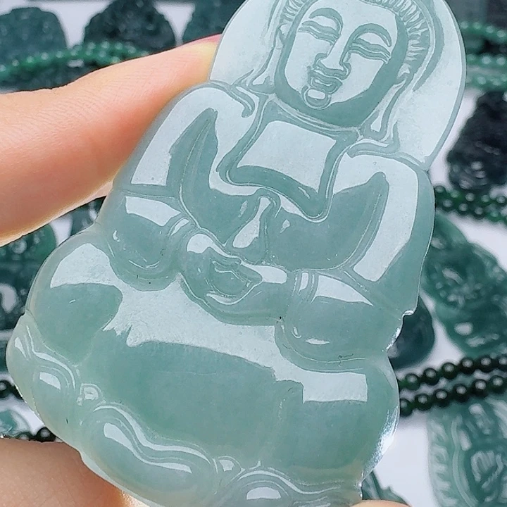 翡翠未镶嵌颈饰天然的A货翡翠多样性发其一