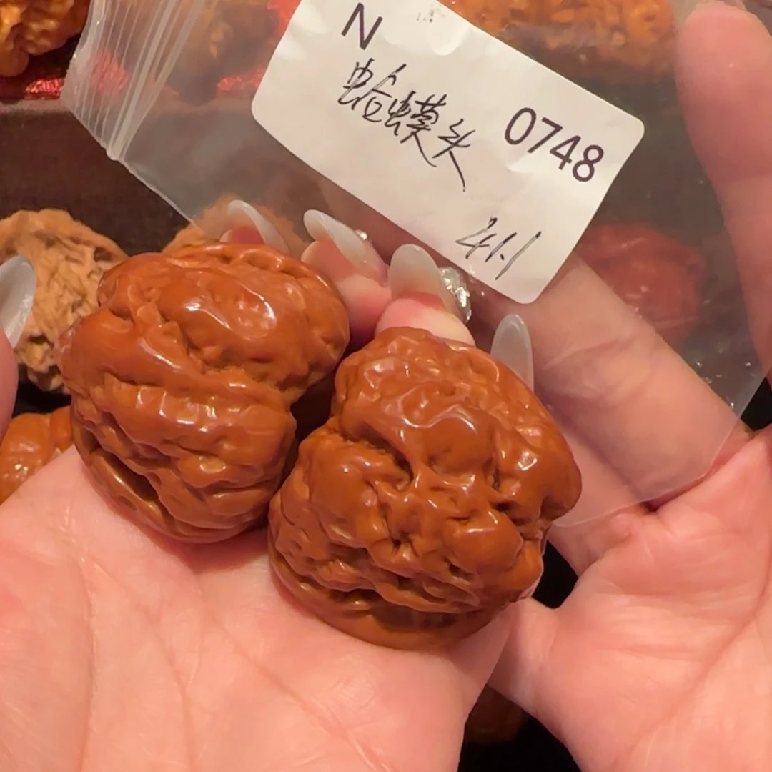 多***比文玩核桃吊坠蛤蟆头41精品0748