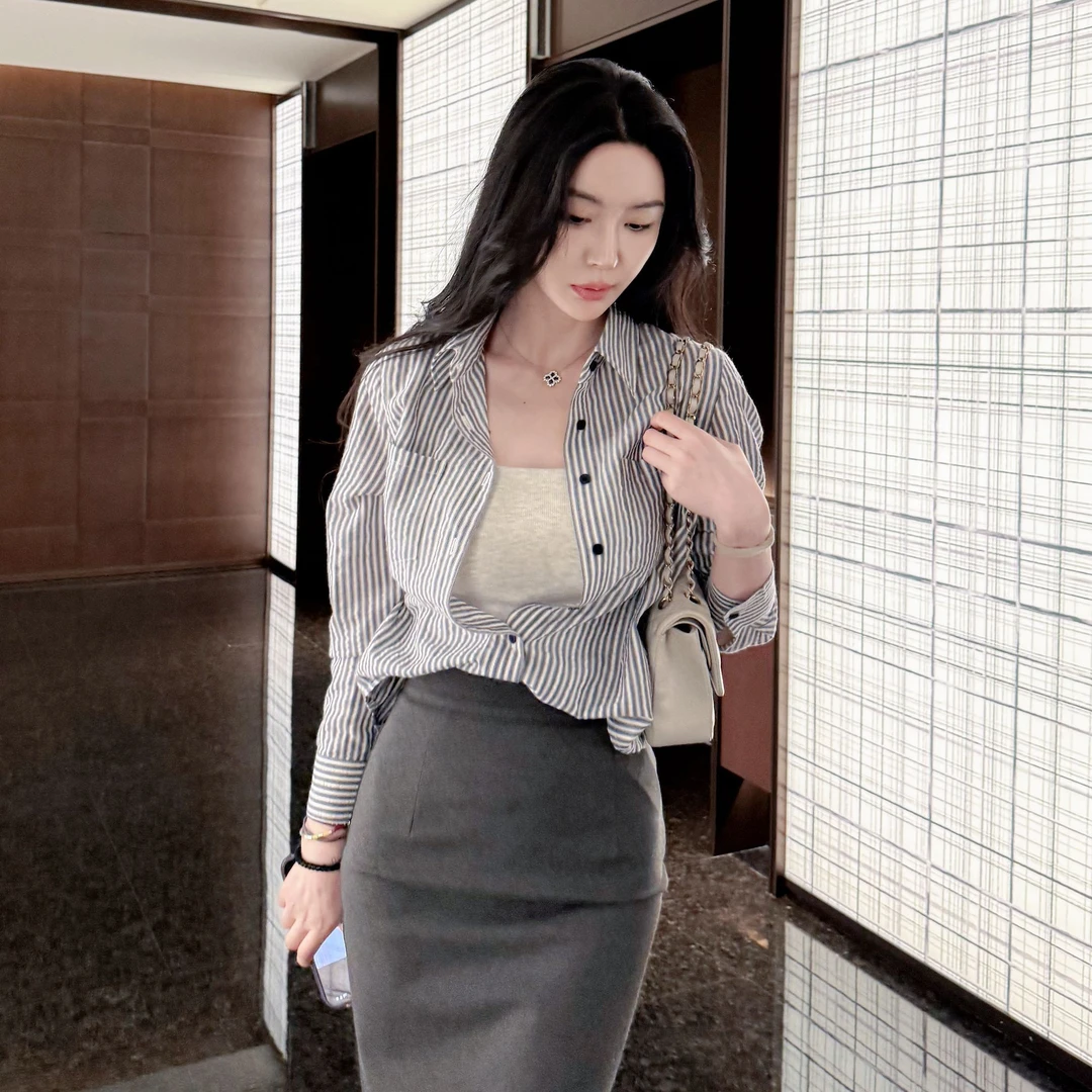 菠萝宝宝yuna【黑白弦律】黑白竖条纹无感舒适长袖衬衫YH16