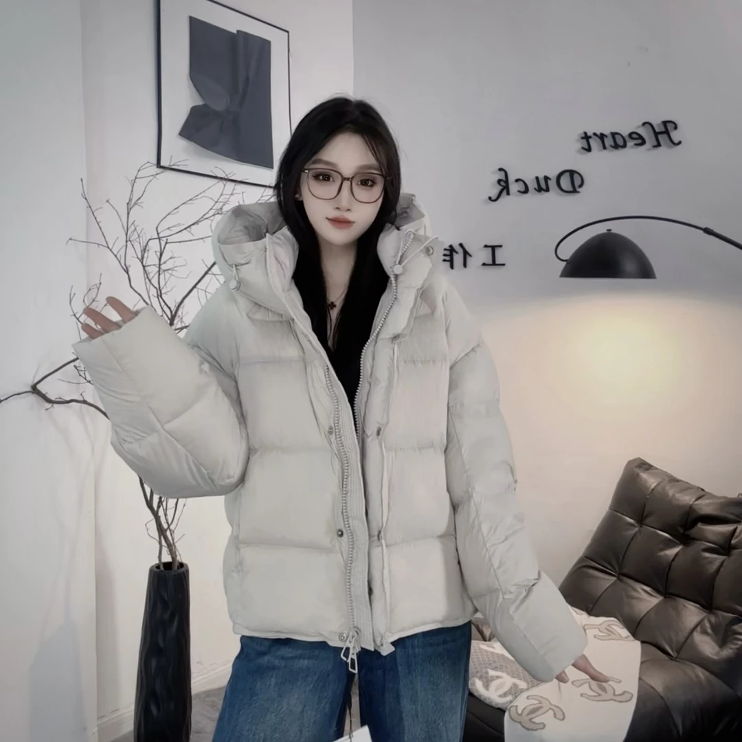 90鸭绒泡芙短款加厚保暖时尚连帽羽绒服8810