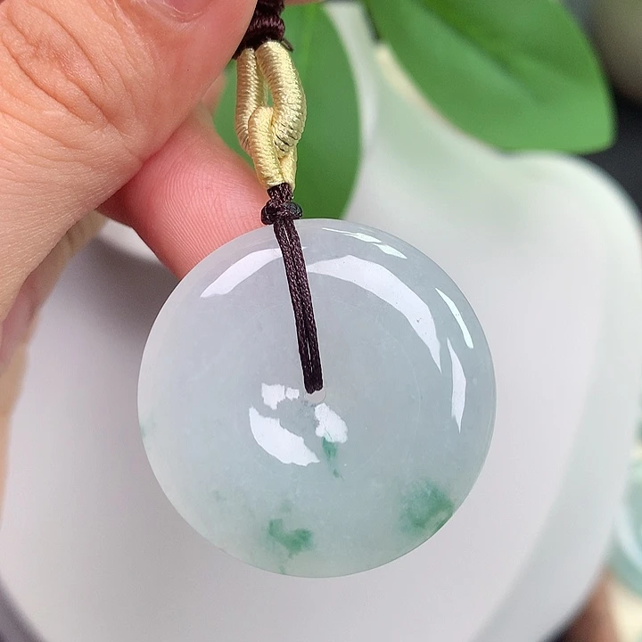 颈饰未镶嵌翡翠平安扣 30.7x6.2mm