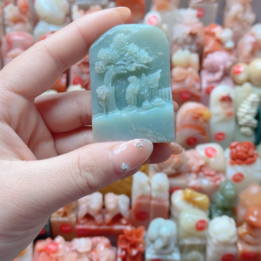 寿山石印石不**位天青蓝