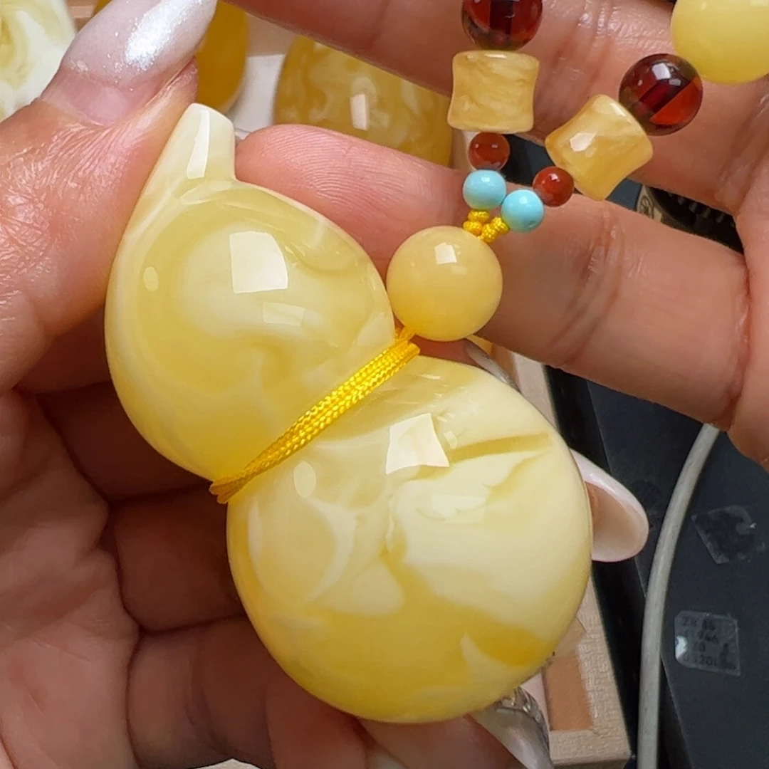 未镶嵌毛衣链蜜蜡