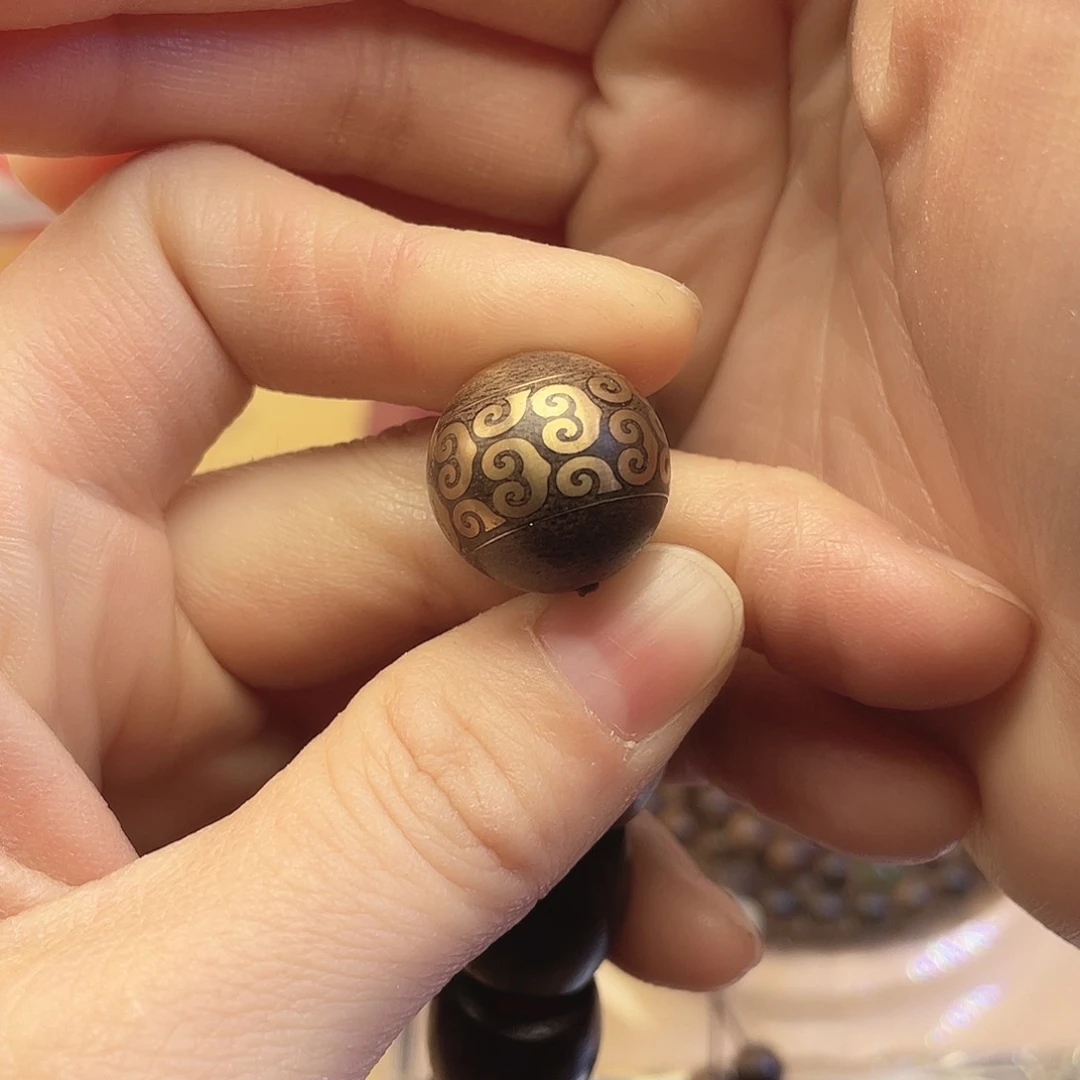 沉香木吊坠N***?越南芽庄白棋雷击