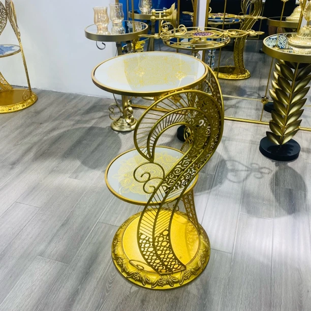 黄色金属简约角几美式茶几个性酒店餐桌轻奢阳台创意