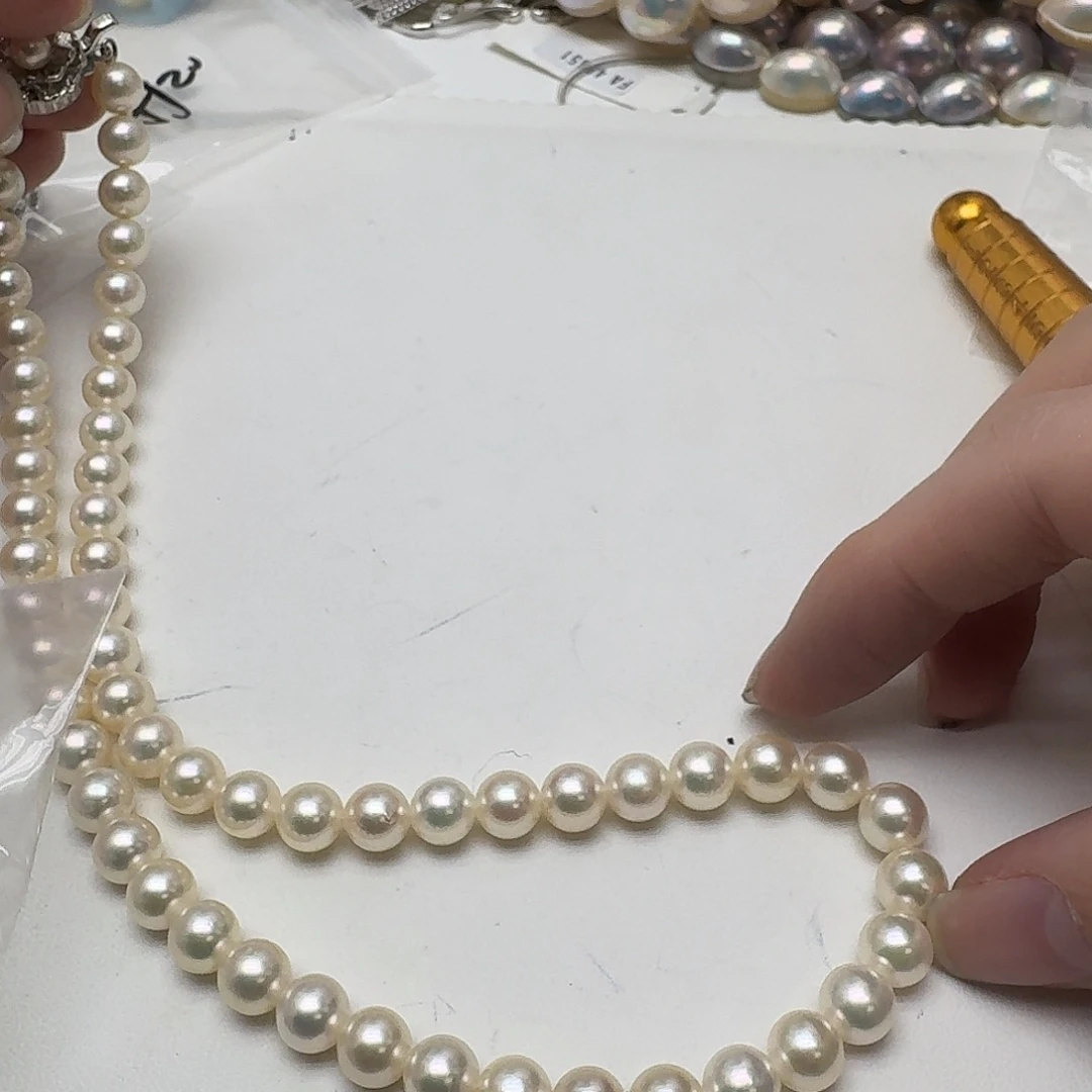 未镶嵌海水珍珠颈饰