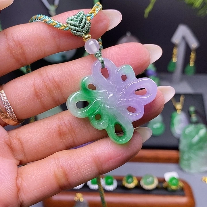 吊坠(赠链)未镶嵌翡翠