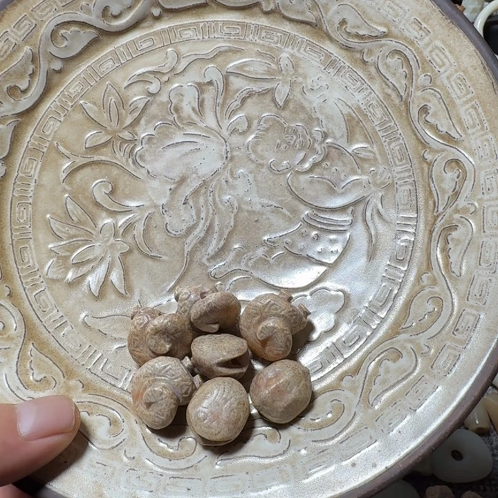 云***飞瓷片刻花瓷盘11111111