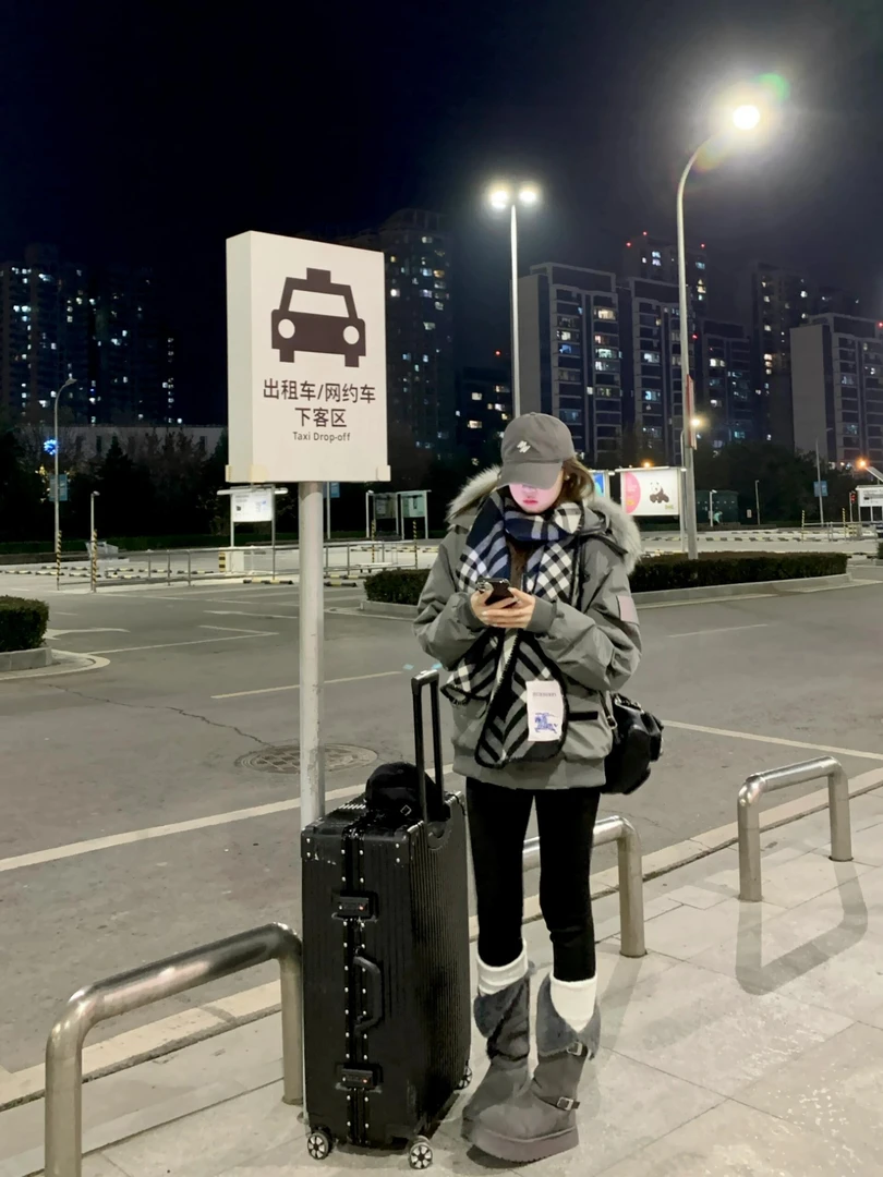 大毛领加厚棉服连帽女中款冬季新款户外保暖冲锋衣工装棉袄外套