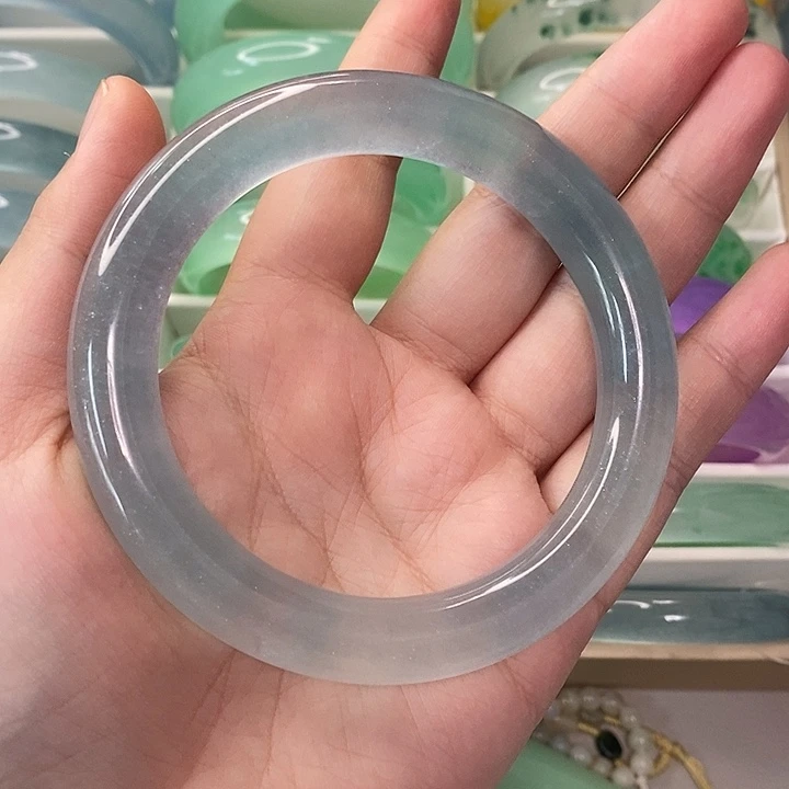 石英质玉未镶嵌手镯
