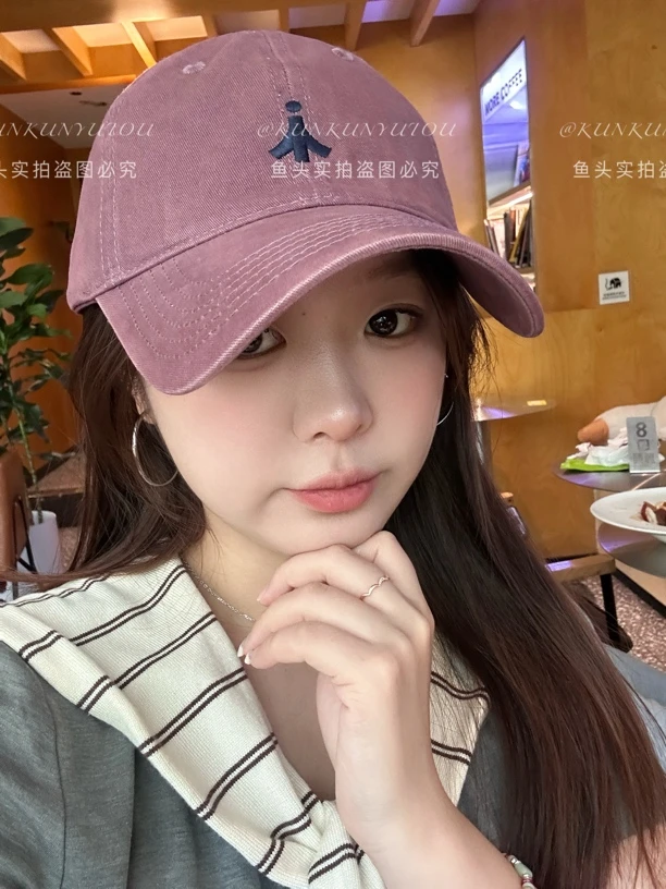 困困鱼头 箭头小标刺绣软顶棒球帽休闲百搭显脸小个性时尚鸭舌帽