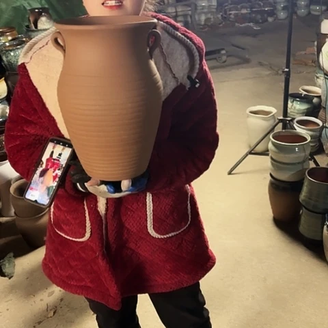 口20高32瑕疵盆子。