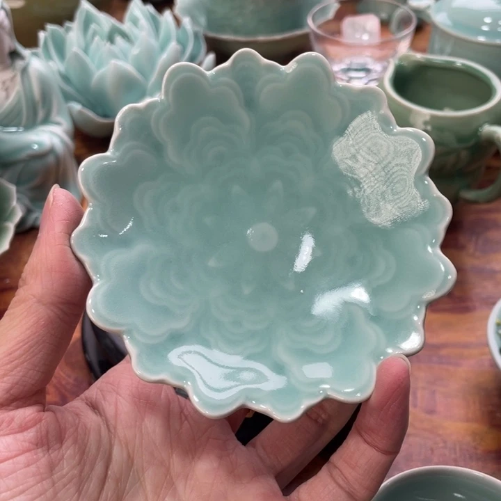 青瓷青瓷 青瓷青瓷