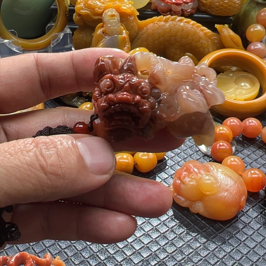 石英质玉未镶嵌颈饰