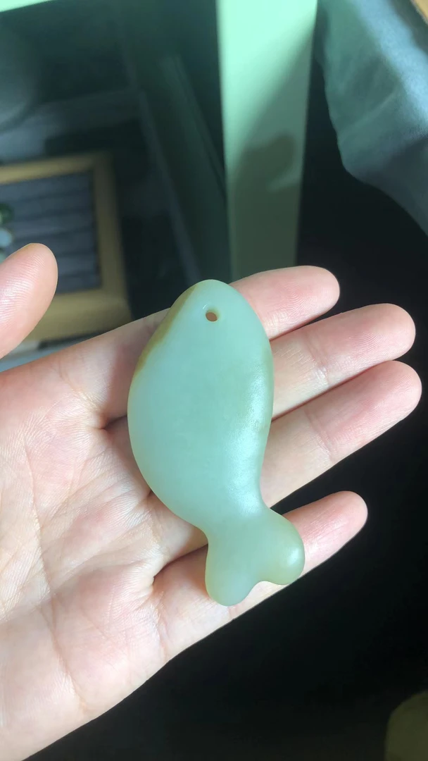 和田玉新疆且末料大鱼