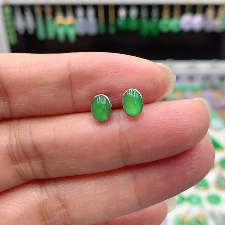 翡翠18K金镶嵌耳饰