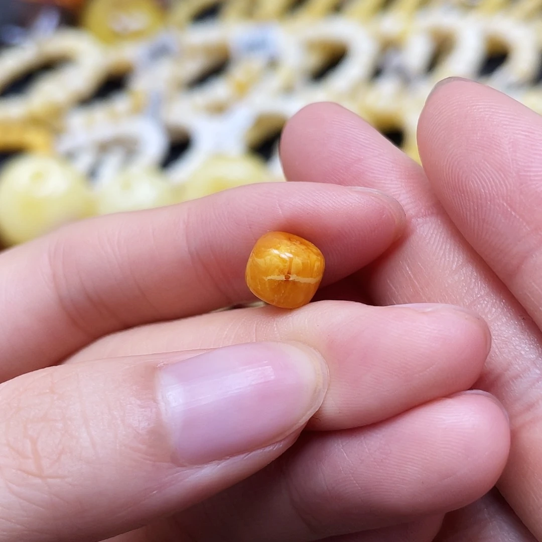 未镶嵌蜜蜡裸石老型8✖️6.9mm瑕