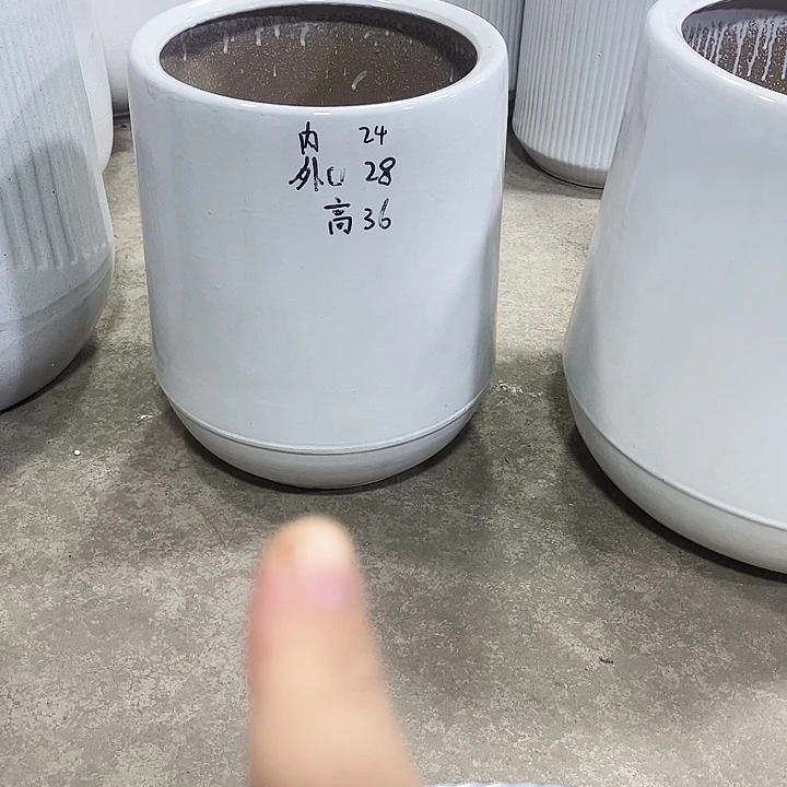 陶瓷花盆水滴白色大号一个