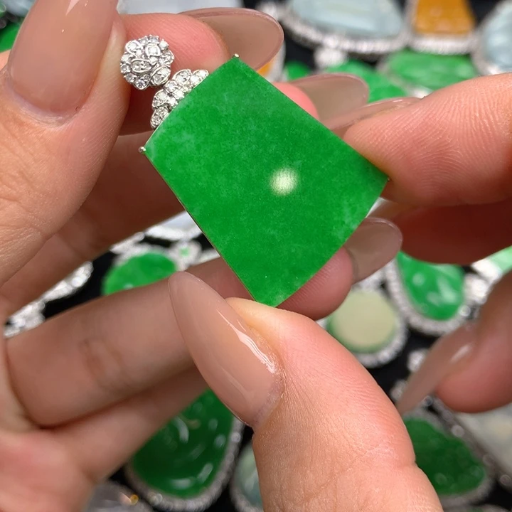 翡翠18K金镶嵌吊坠(不含链)