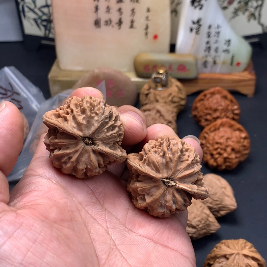 半***蛋把件文玩核桃宫灯