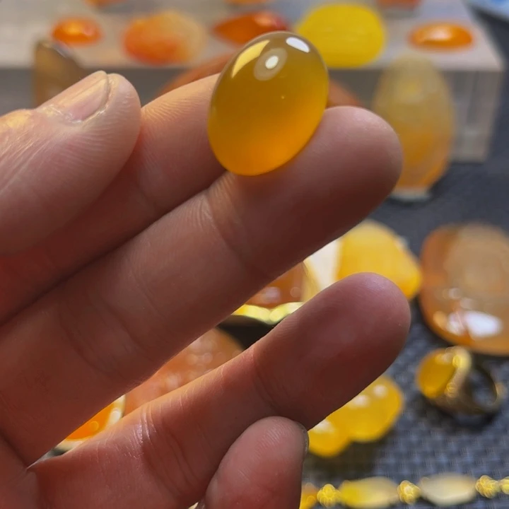 石英质玉未镶嵌旦面