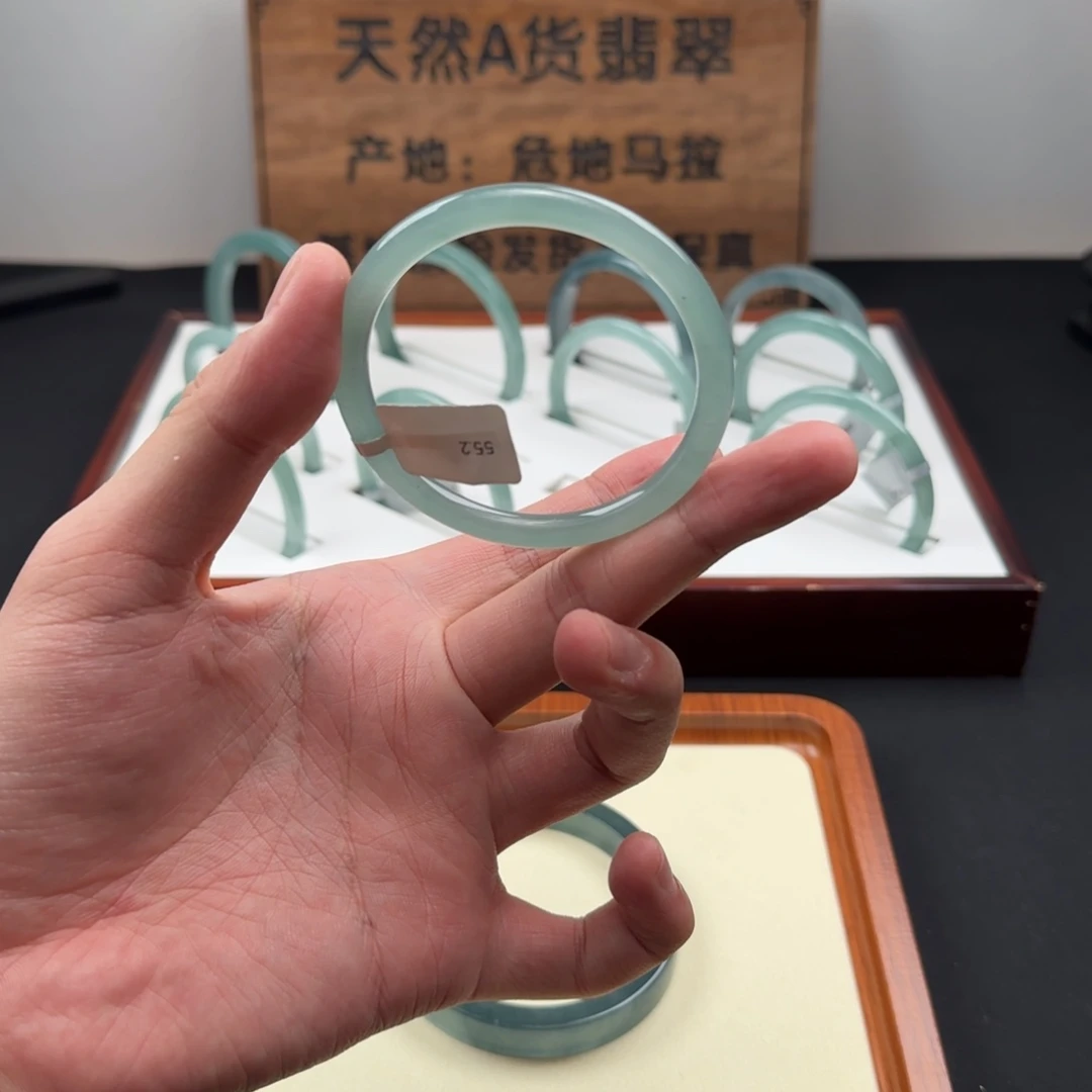 翡翠未镶嵌手镯55.2