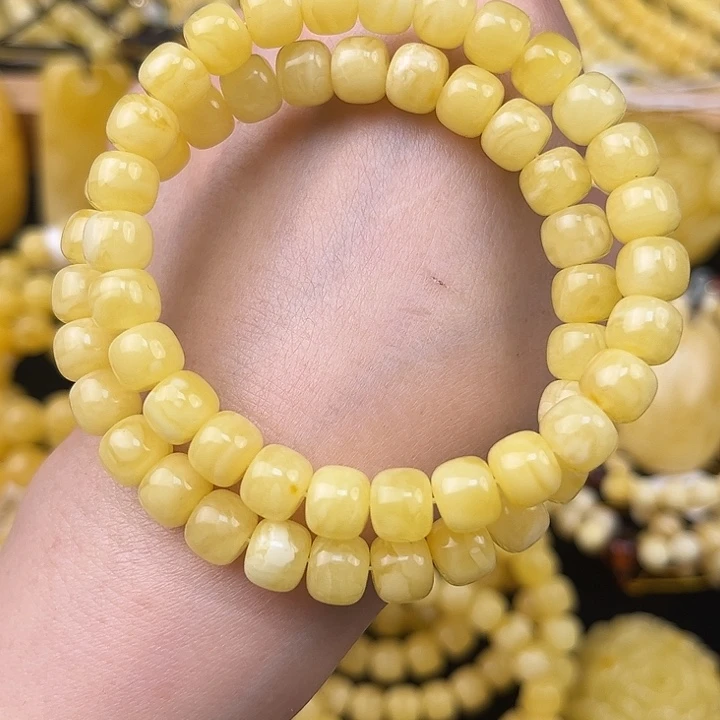 琥珀未镶嵌颈饰琥珀，多样性发其一