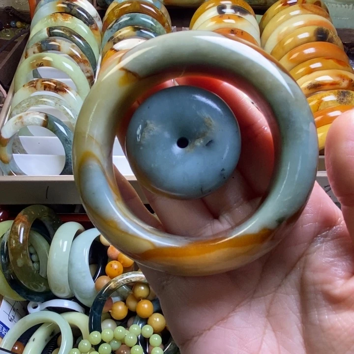 蛇纹石玉手镯未镶嵌?****?