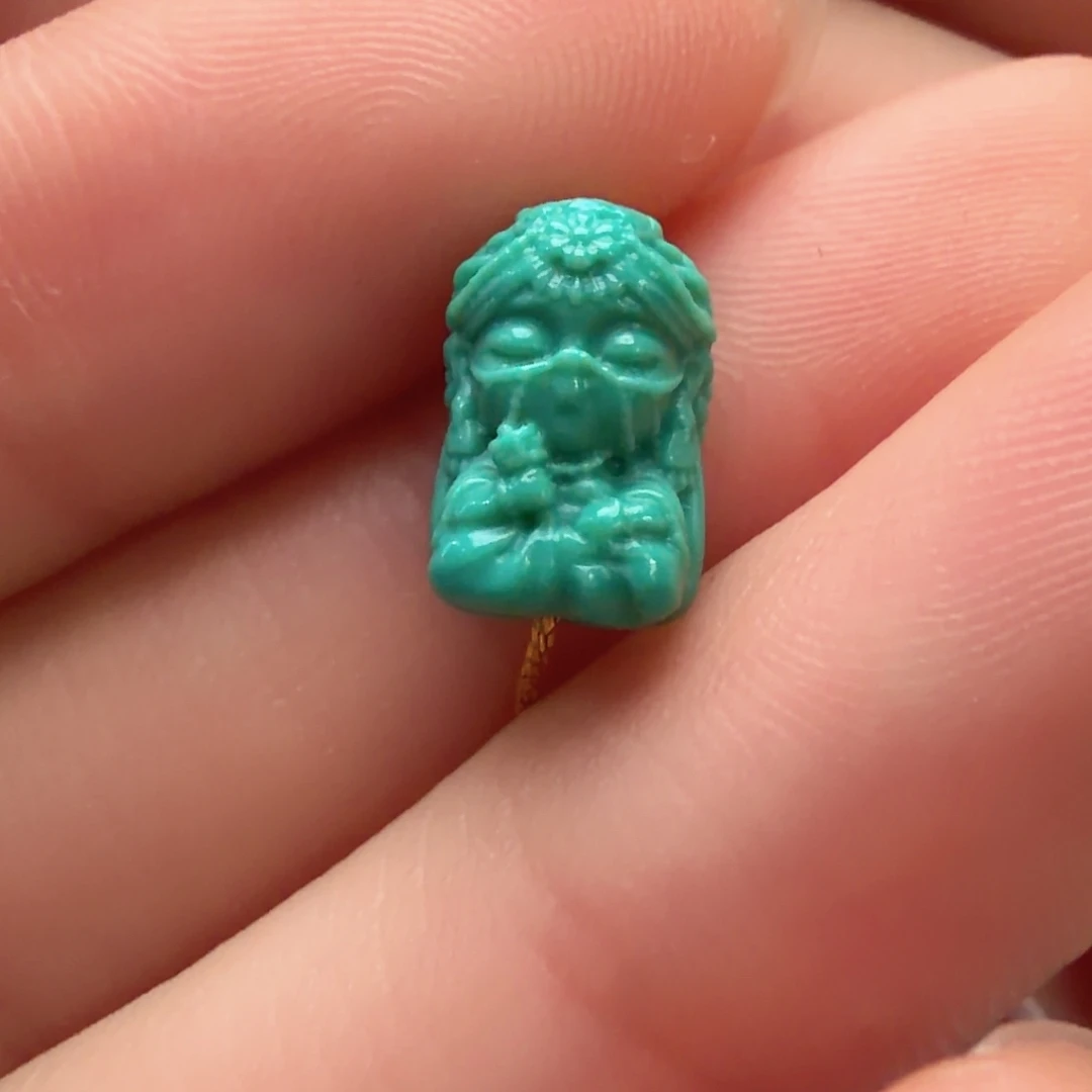 绿松石未镶嵌颈饰