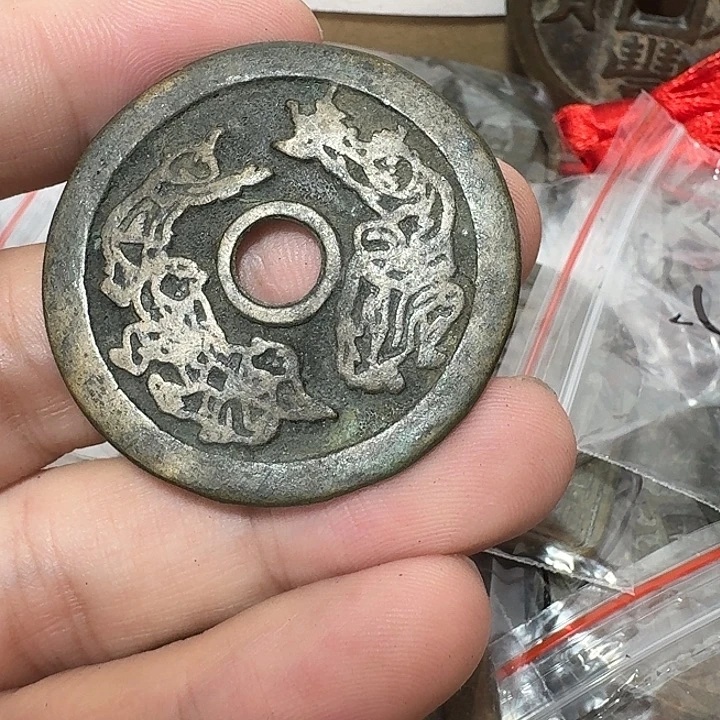 l***g铜现代工艺品花钱