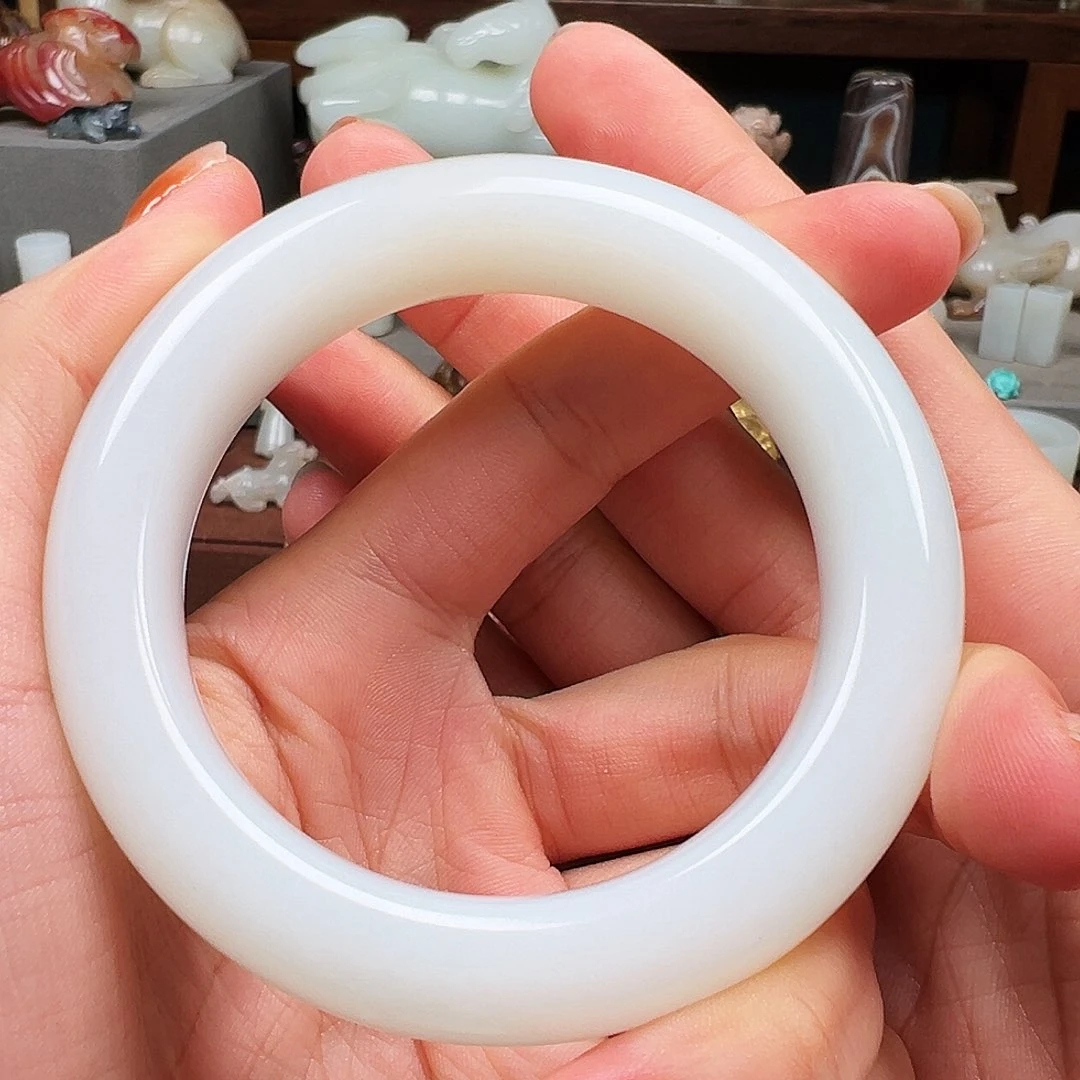 颈饰未镶嵌和田玉p****?