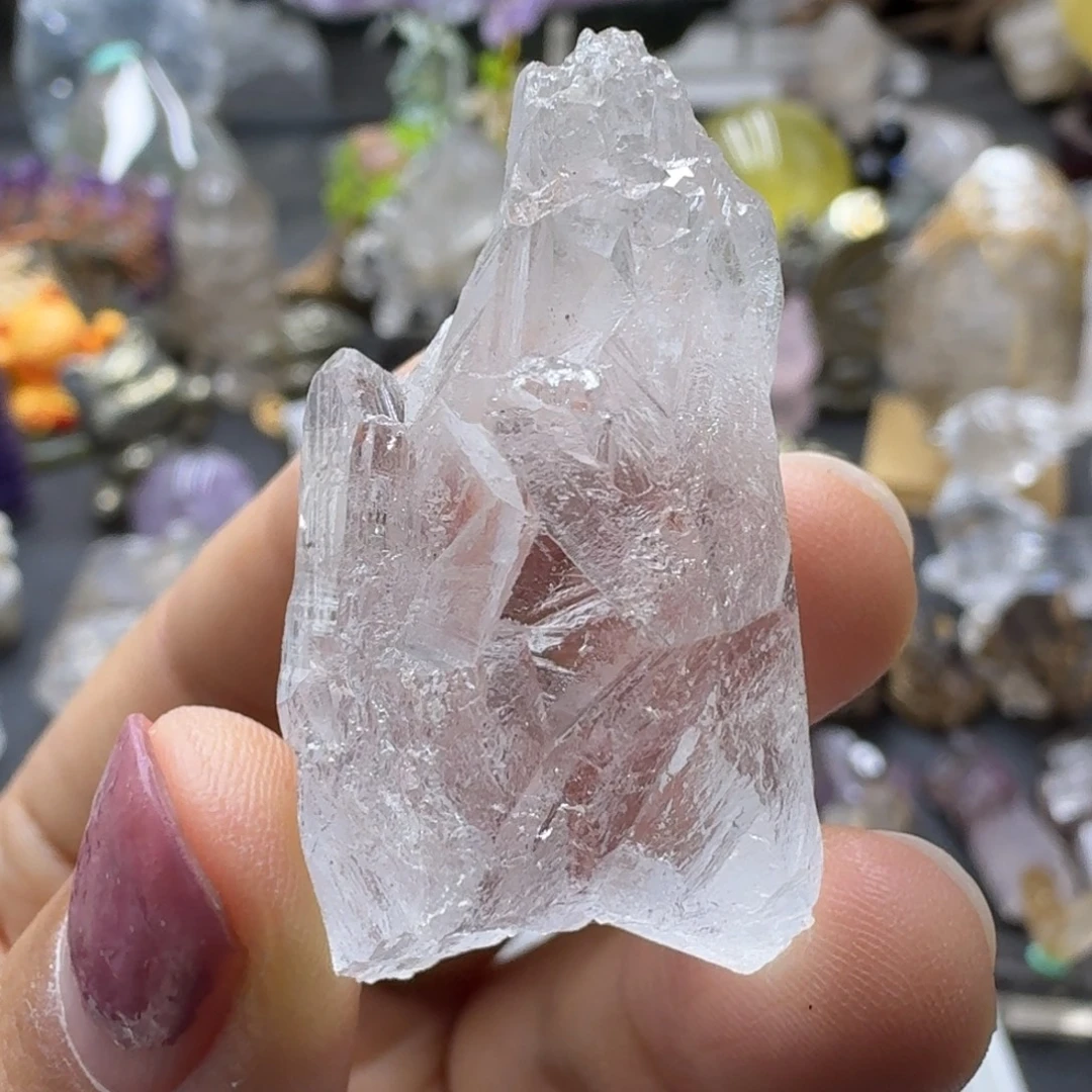 喜玛扭转水晶原石