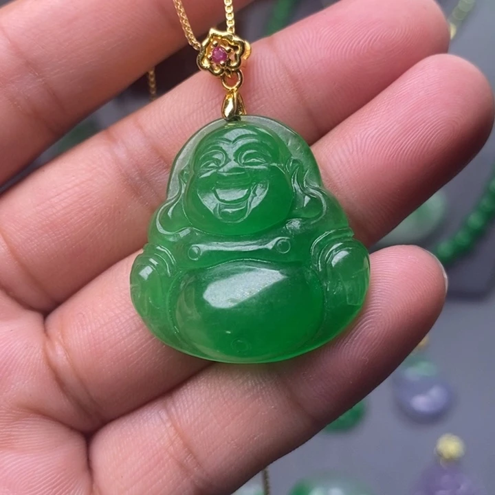 翡翠未镶嵌吊坠(赠链)