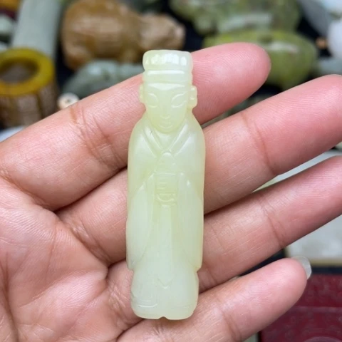 蛇纹石玉未镶嵌颈饰3