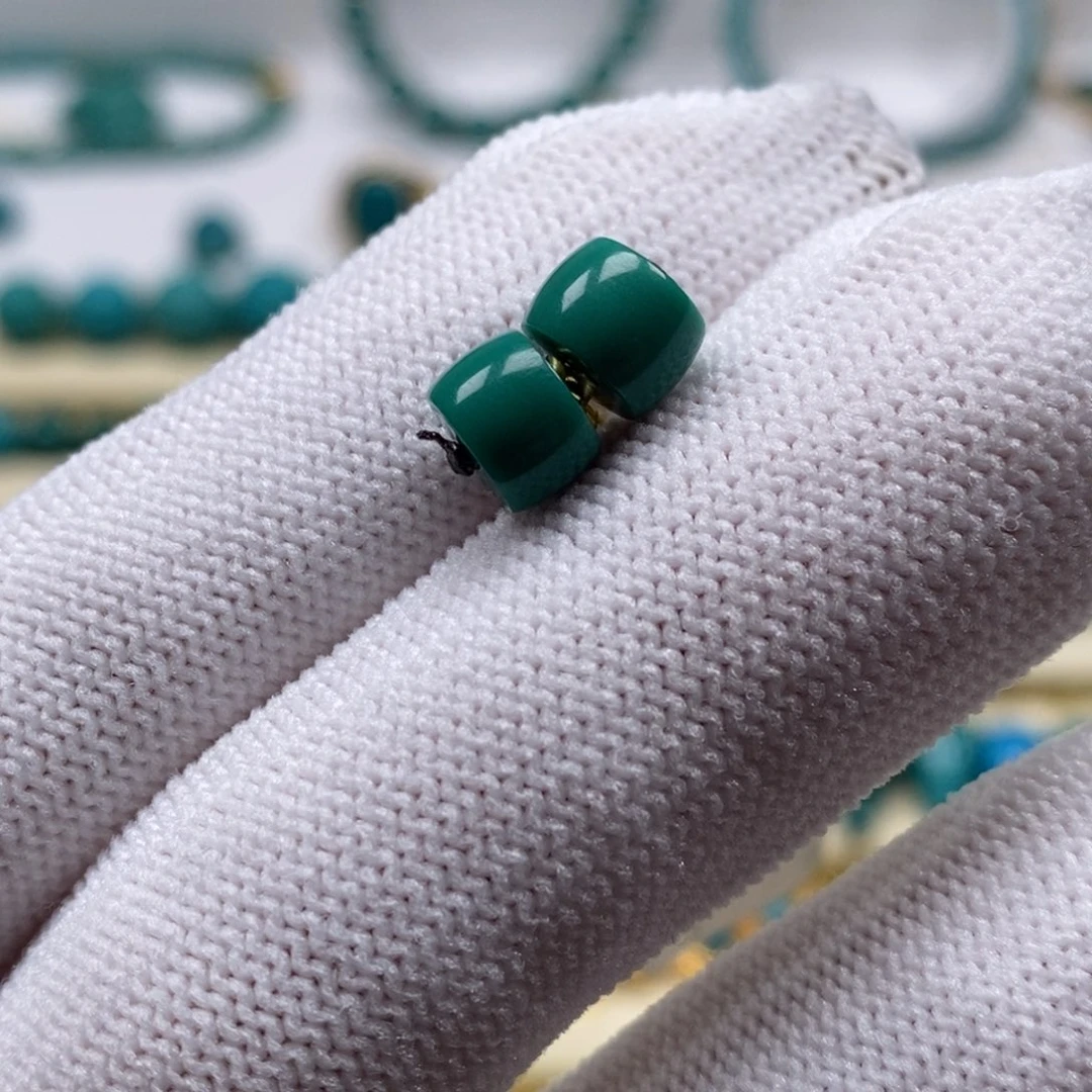 绿松石未镶嵌珠宝奇石直切对珠7.2mm